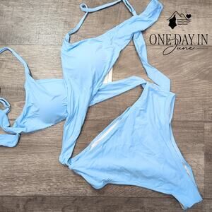 Chyrii Tie Back Cross Front One Piece Swimsuit Size M